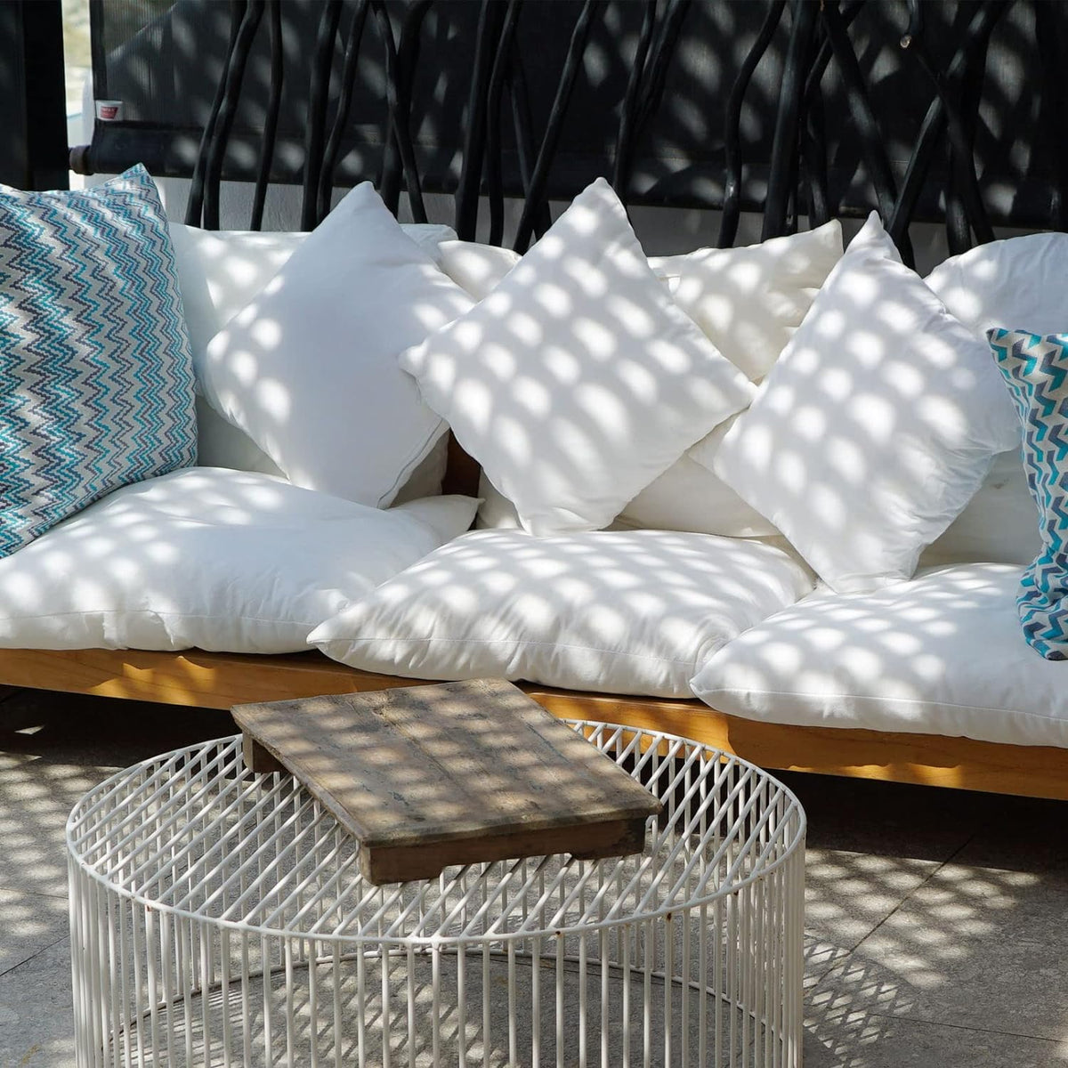 Fixwal Pack of 4 18x18 Outdoor Waterproof Pillows Inserts, Square Stuffer Pillow Form for Patio, White